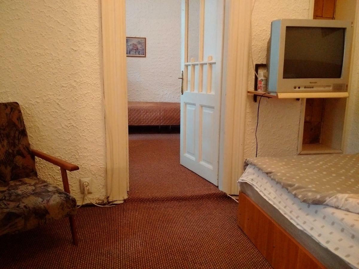 Expo Home Stay Bucureşti Eksteriør bilde